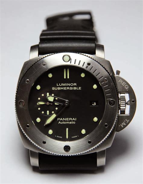 how many watches does panerai make a year